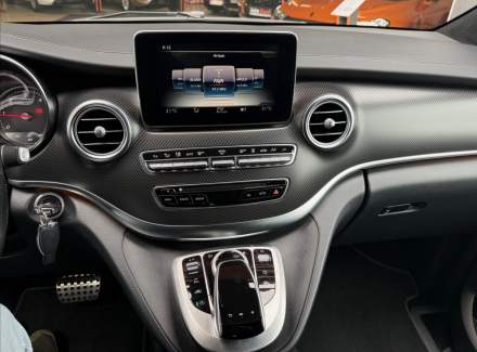 Mercedes-Benz - V-class