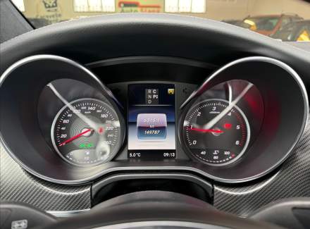 Mercedes-Benz - V-class