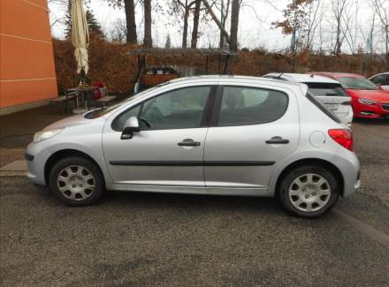 Peugeot - 207