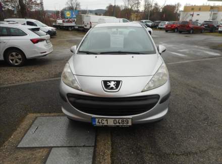 Peugeot - 207