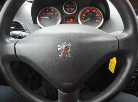 Peugeot - 207