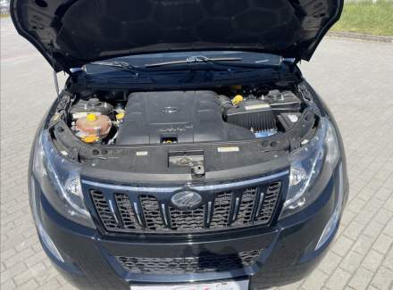 Mahindra - XUV500