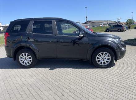 Mahindra - XUV500