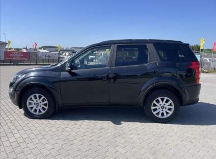 Mahindra - XUV500