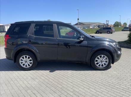 Mahindra - XUV500