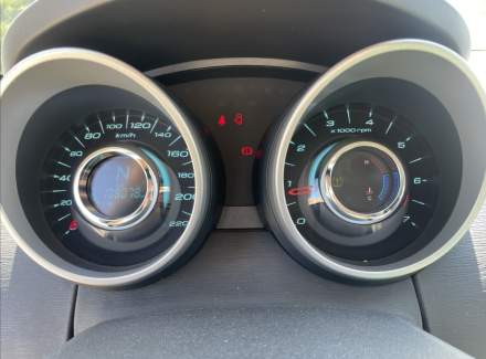 Mahindra - XUV500