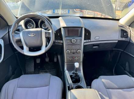 Mahindra - XUV500