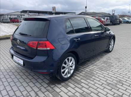 Volkswagen - Golf
