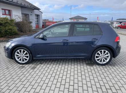 Volkswagen - Golf