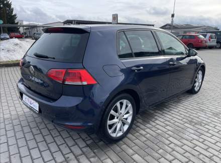 Volkswagen - Golf