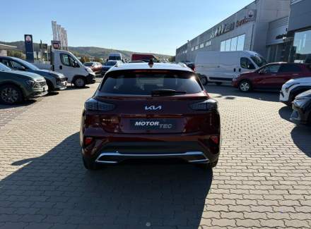 Kia - XCeed