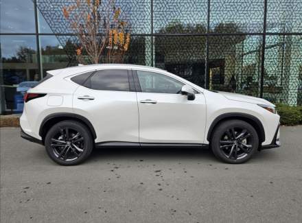 Lexus - NX