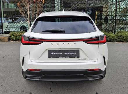 Lexus - NX