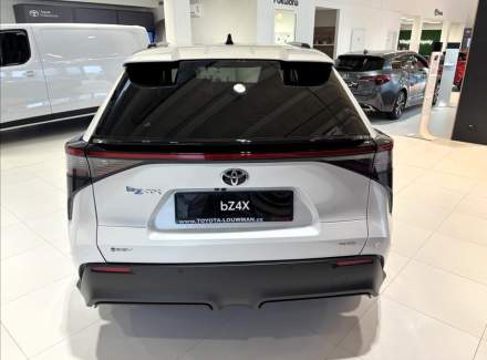 Toyota - bZ4X