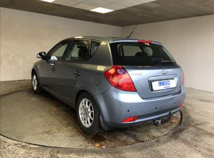 Kia - Cee'd