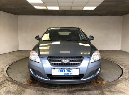 Kia - Cee'd