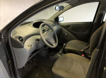 Toyota - Yaris