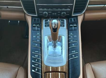Porsche - Panamera