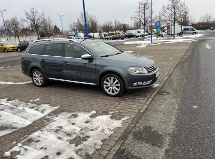 Volkswagen - Passat