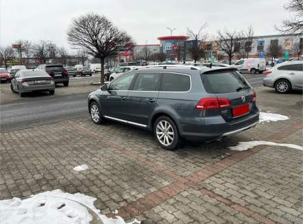 Volkswagen - Passat