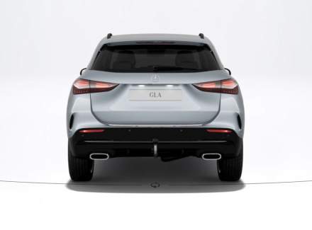 Mercedes-Benz - GLA