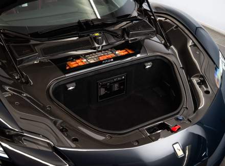 Ferrari - SF90 Stradale