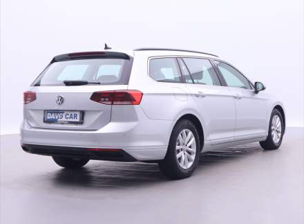 Volkswagen - Passat