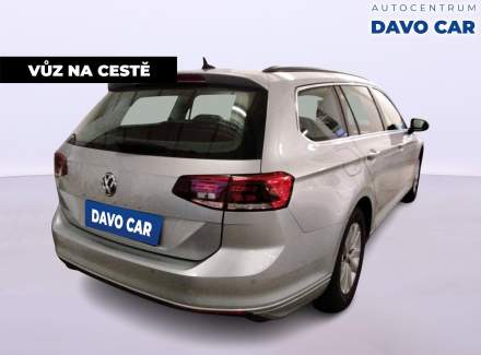Volkswagen - Passat