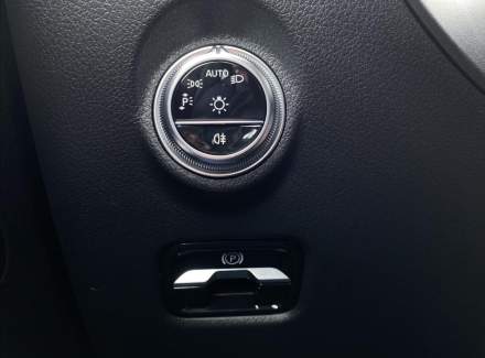 Mercedes-Benz - C-class