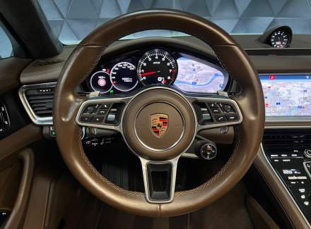 Porsche - Panamera