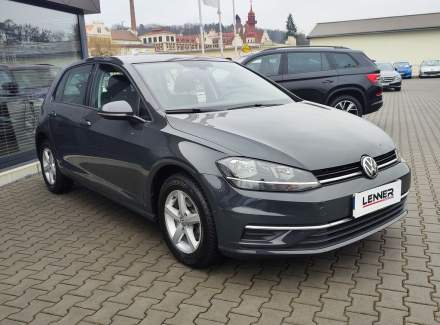Volkswagen - Golf