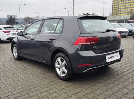Volkswagen - Golf