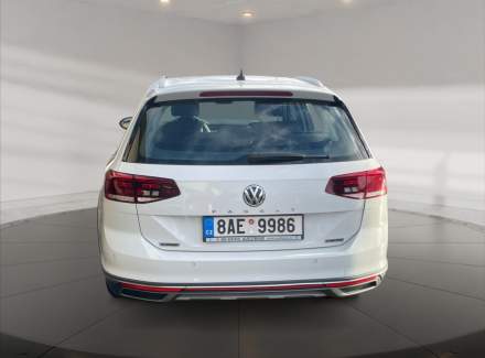 Volkswagen - Passat