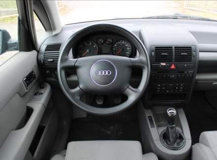 Audi - A2