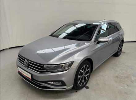 Volkswagen - Passat