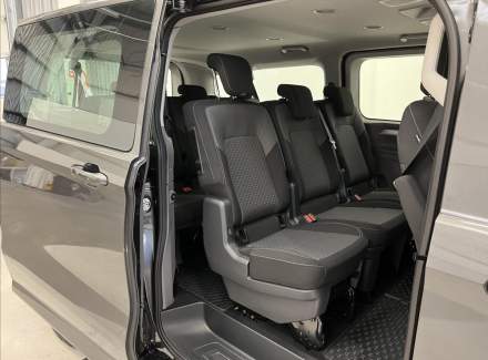 Volkswagen - Caravelle