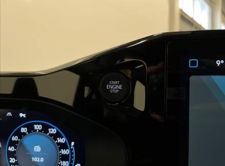 Volkswagen - Caravelle