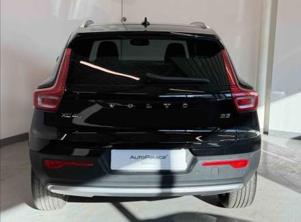 Volvo - XC40