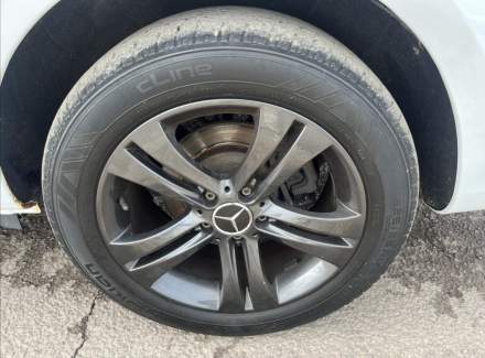 Mercedes-Benz - Vito