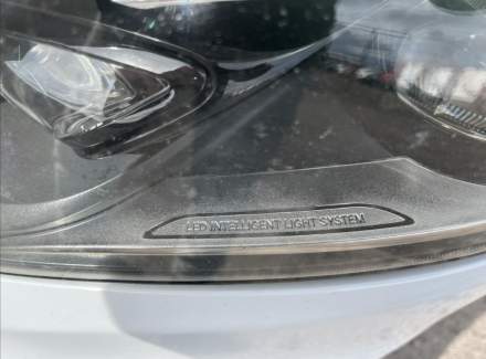 Mercedes-Benz - Vito