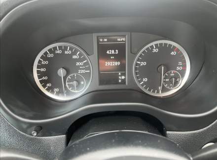 Mercedes-Benz - Vito