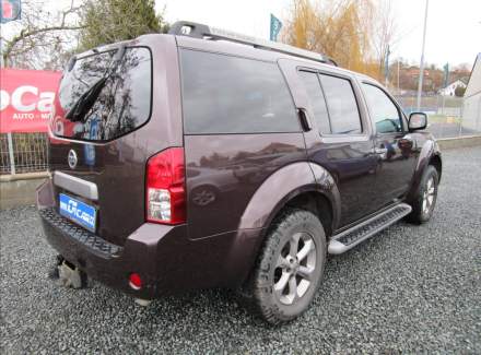 Nissan - Pathfinder