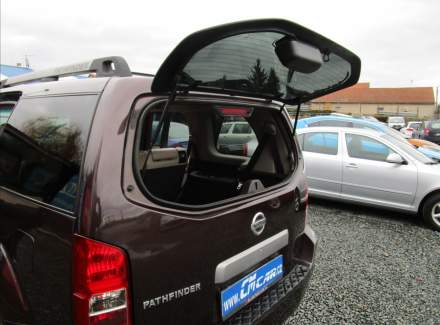 Nissan - Pathfinder