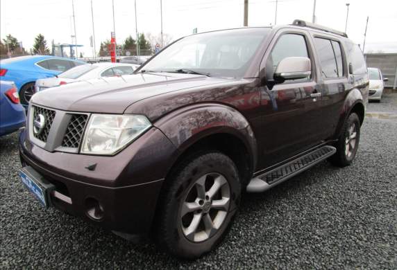 Nissan - Pathfinder