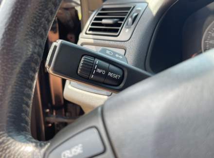 Volvo - S40