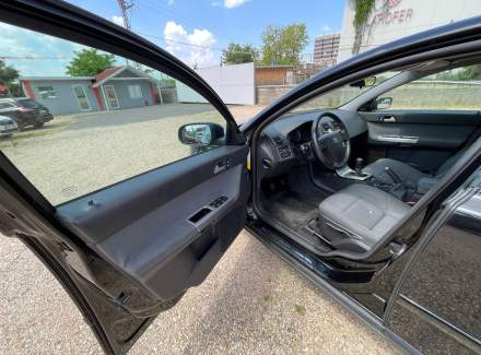 Volvo - S40