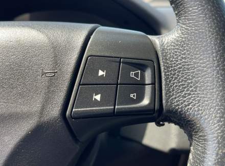 Volvo - S40