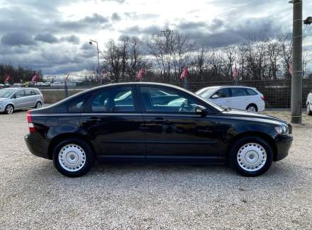 Volvo - S40