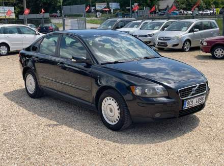 Volvo - S40