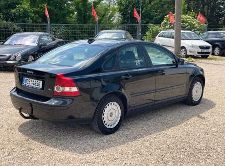 Volvo - S40